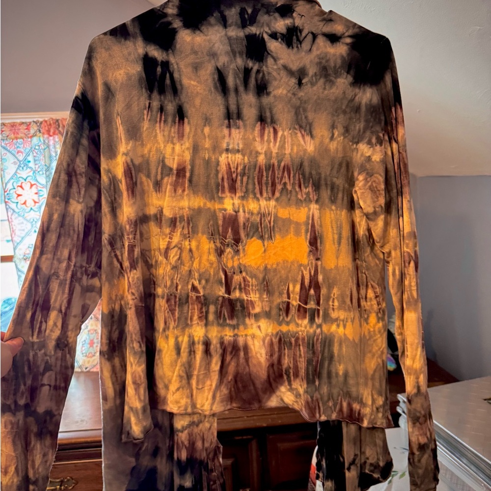 Tie-Dye Open Front Kimono & Fringe Bottom - Picture 5 of 7
